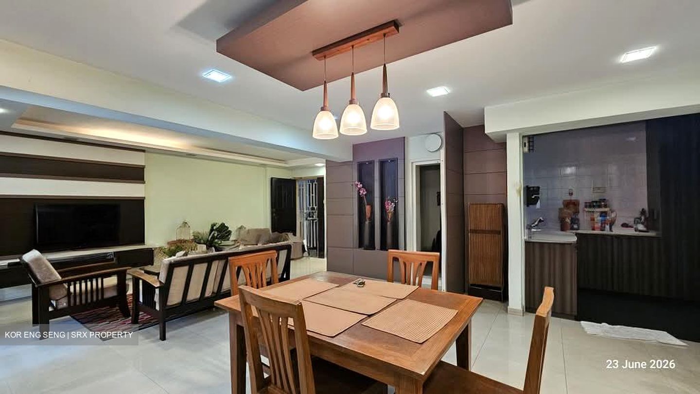 Blk 690B Choa Chu Kang Crescent (Choa Chu Kang), HDB Executive #574537521